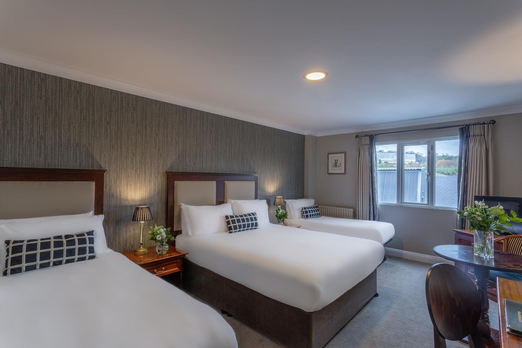 Dooley's Hotel