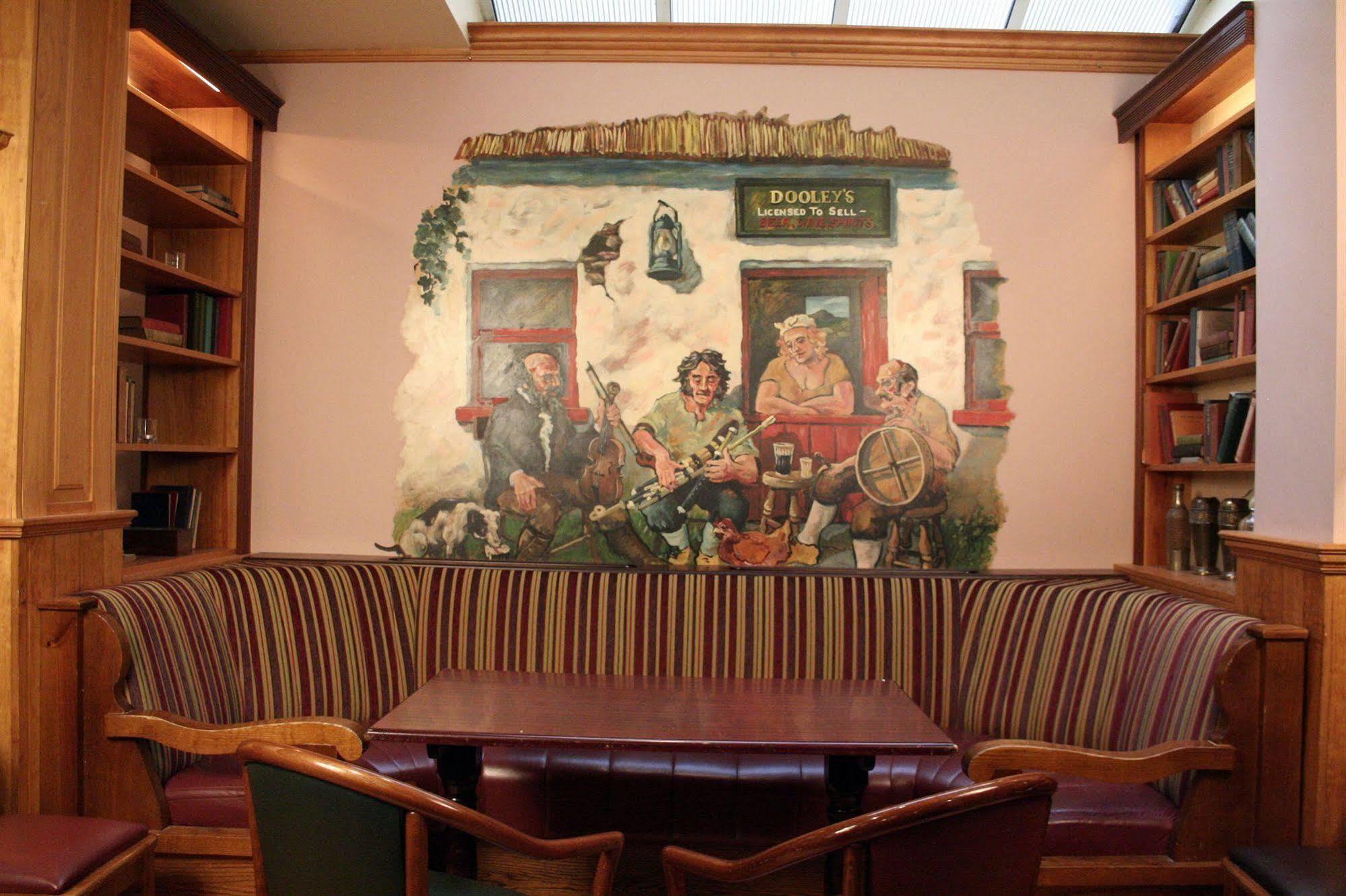 Hotel Dooley's 3*